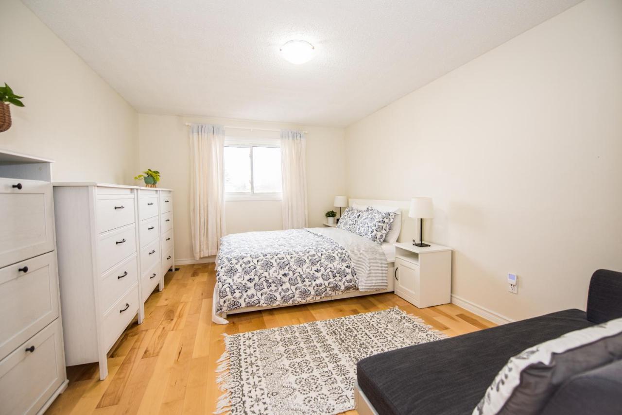 Modern Bright Cozy 3Bed 3Bath Vacation House In Ajax, Greater Toronto Area Gta, On, Canada Ngoại thất bức ảnh