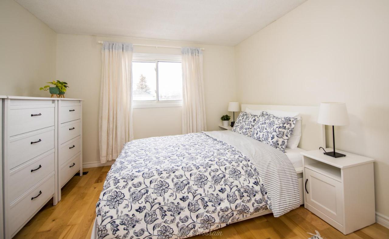 Modern Bright Cozy 3Bed 3Bath Vacation House In Ajax, Greater Toronto Area Gta, On, Canada Ngoại thất bức ảnh