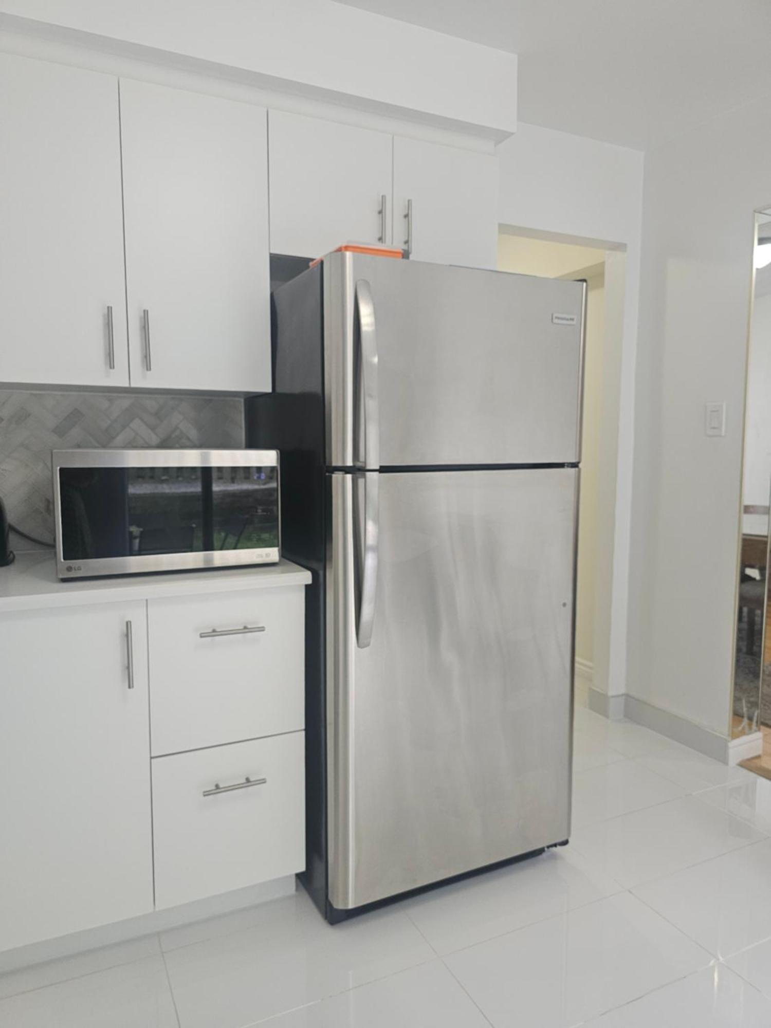 Modern Bright Cozy 3Bed 3Bath Vacation House In Ajax, Greater Toronto Area Gta, On, Canada Ngoại thất bức ảnh